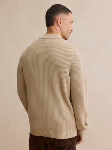 smėlio DAN FOX APPAREL Kardiganas 'Miran'