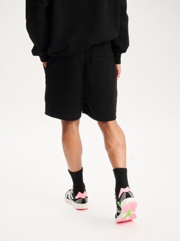 Pacemaker Regular Sports trousers in Black