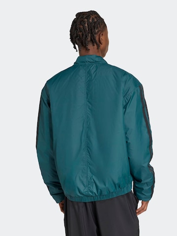 ADIDAS SPORTSWEAR Спортивная куртка 'ESS' в Зеленый