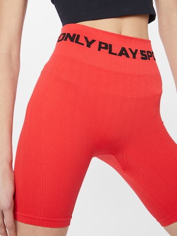 ONLY PLAY Skinny Sporshorts 'ANA' in Rot