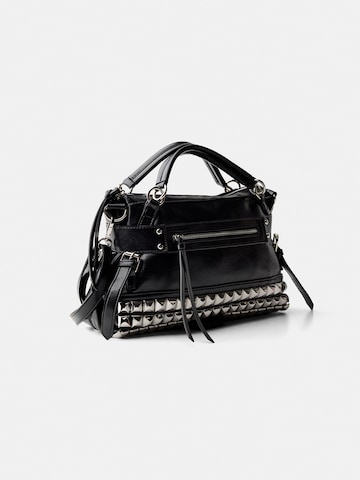 Bershka Handtasche in Schwarz