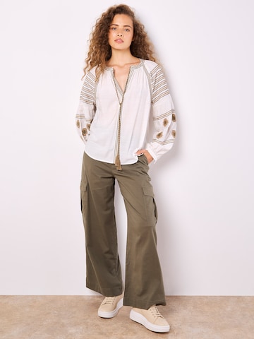 Apricot Blouse 'Aztec Embroidered' in White