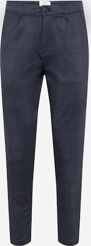 Kronstadt Slim fit Pleat-Front Pants in Blue: front