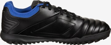 Chaussure de foot UMBRO en noir