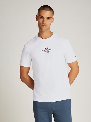 TOMMY HILFIGER Футболка в Белый: спереди