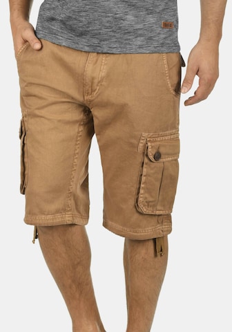 !Solid Regular Cargo Pants 'Vizela' in Brown: front