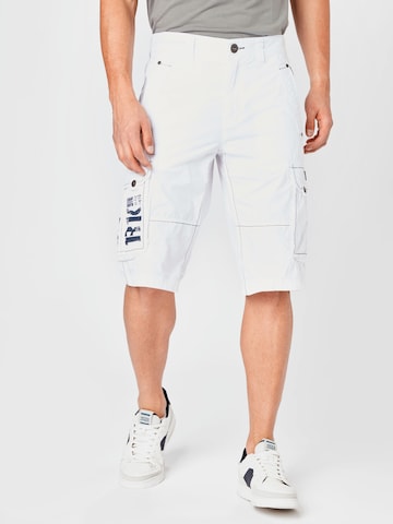 CAMP DAVID Regular Cargo Pants in White: front