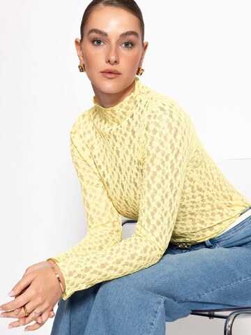SASSYCLASSY Shirt in Yellow