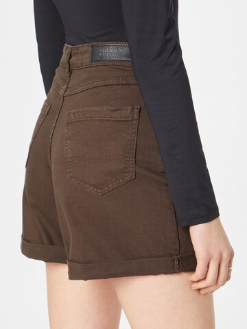 Urban Classics Regular Shorts in Braun