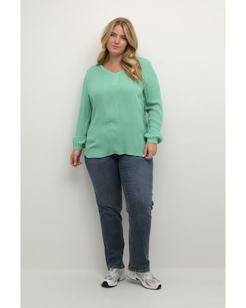 Camicia da donna 'Ami' di KAFFE CURVE in verde