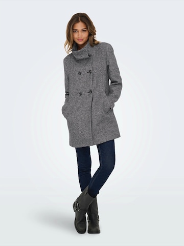Manteau mi-saison 'ONLSEDONA SOPHIA' ONLY en gris : devant