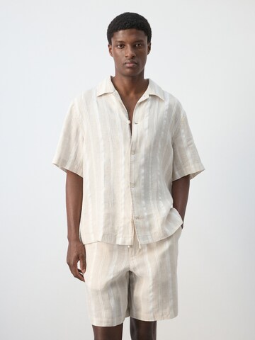 MANGO MAN Regular Fit Paita 'Malta' värissä beige: etupuoli