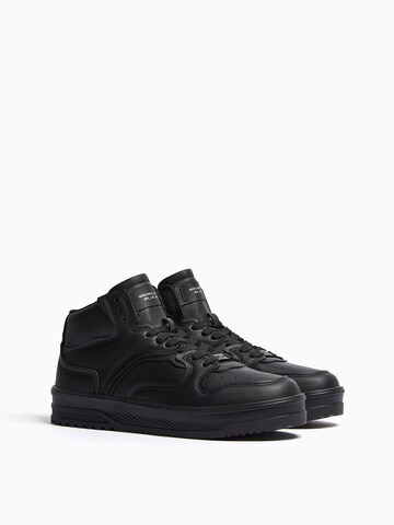 Bershka Sneakers high i svart