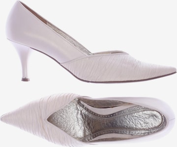 GABOR High Heels & Pumps in 39 in White: front