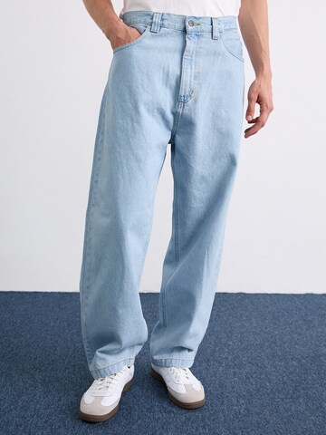 Carhartt WIP Baggy Τζιν 'Brandon' σε μπλε: μπροστά