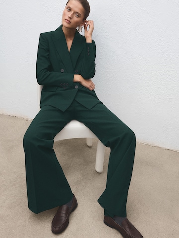 MANGO Rozšírený strih Nohavice s pukmi 'IRESE' - Zelená