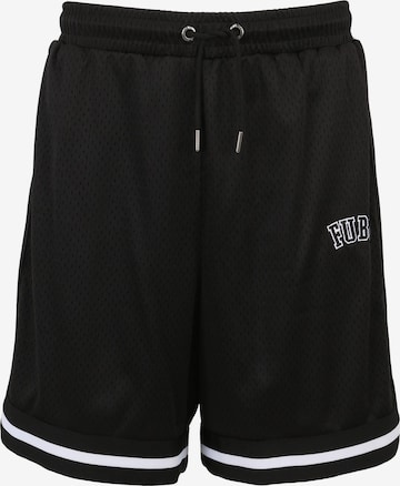 FUBU Loosefit Housut värissä musta: etupuoli