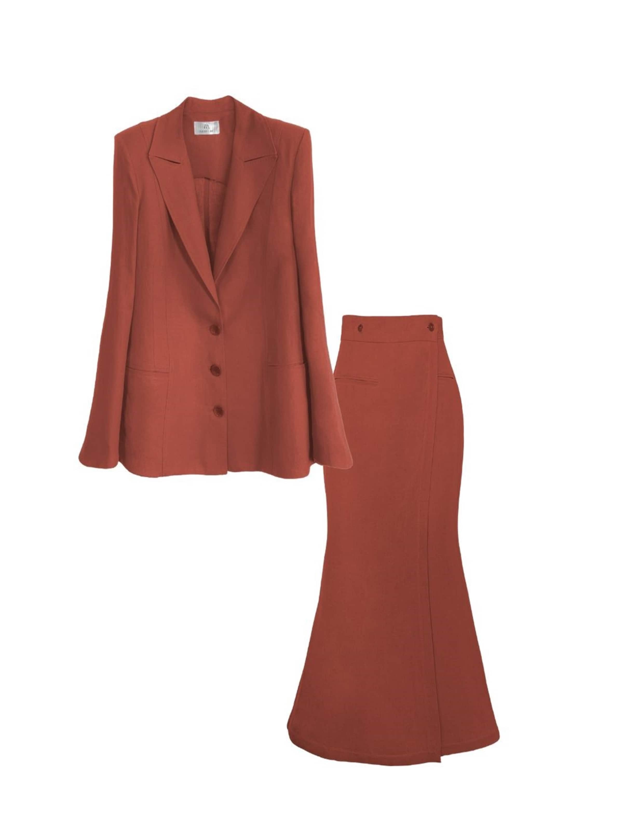 Amarilde Suit in Orange: front