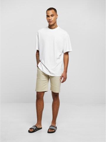 Urban Classics Regular Shorts in Beige