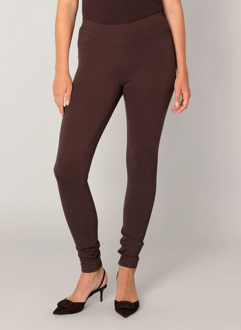 BASE LEVEL Skinny Leggings 'Ornika' in Braun: Vorderseite