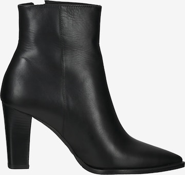 PETER KAISER Ankle Boots in Black