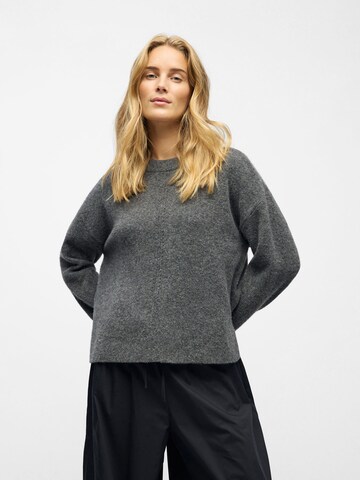 OBJECT Pullover i grå: forside