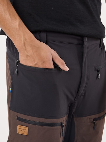 regular Pantaloni per outdoor 'Lofoten' di SWEDEMOUNT in marrone