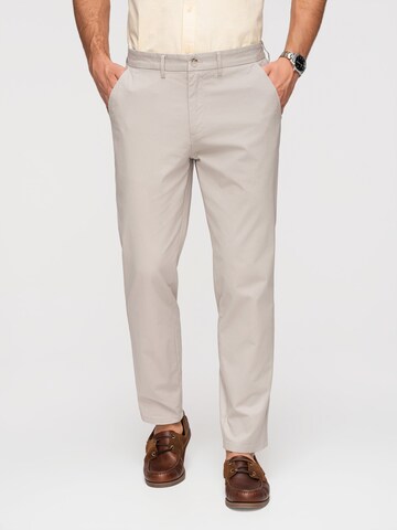 Ombre Regular Chino 'OM-PACP-0293' in Beige: voorkant