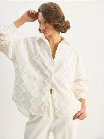 Camicia da donna di Bianco Lucci in bianco