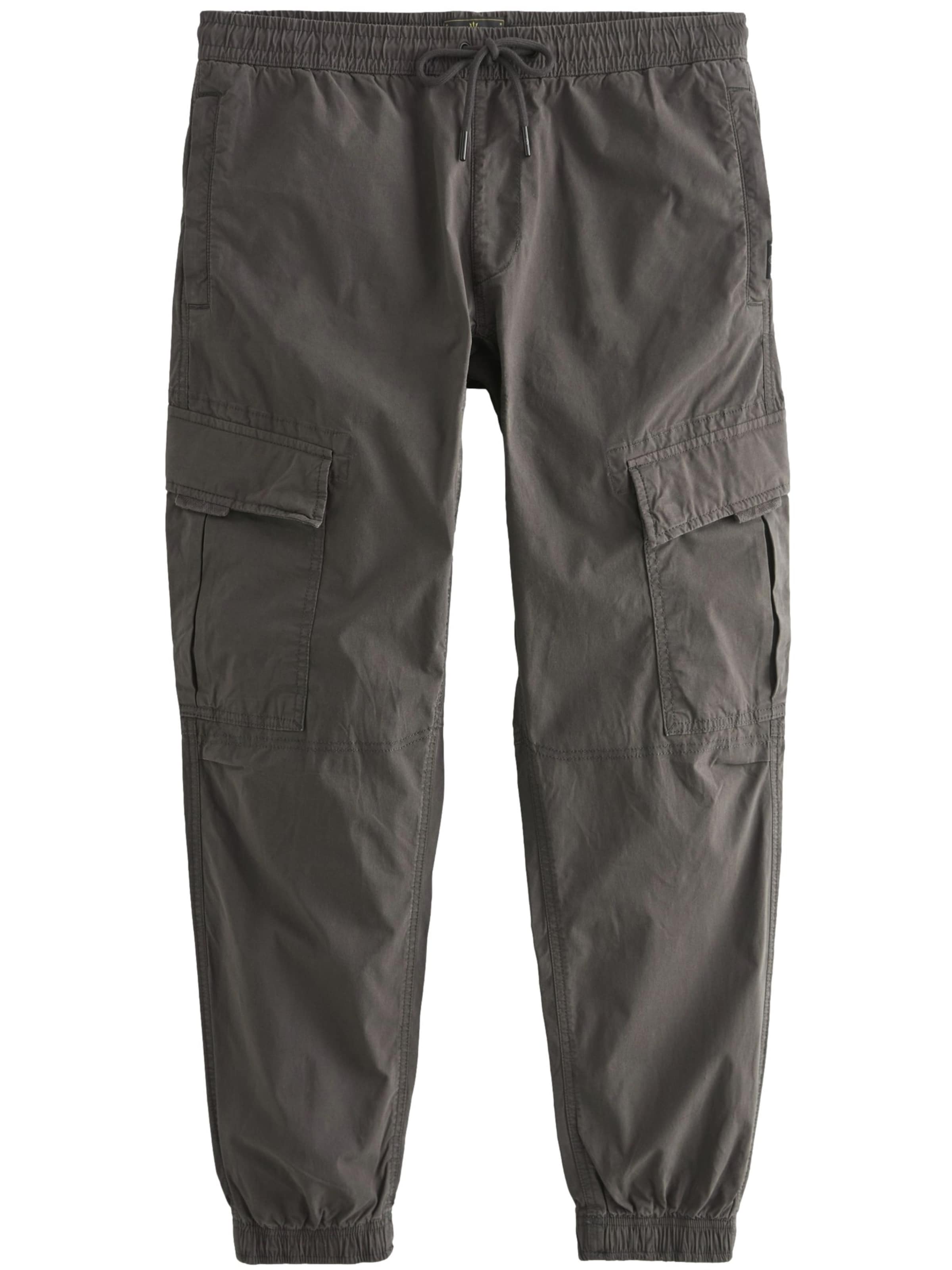 Next Slim fit Cargo trousers in Grey: front