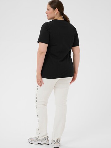 KAFFE CURVE Paita 'KCLucie' värissä musta