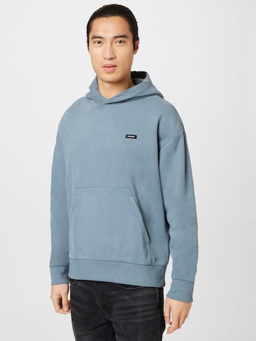 Sweat-shirt Calvin Klein en gris : devant