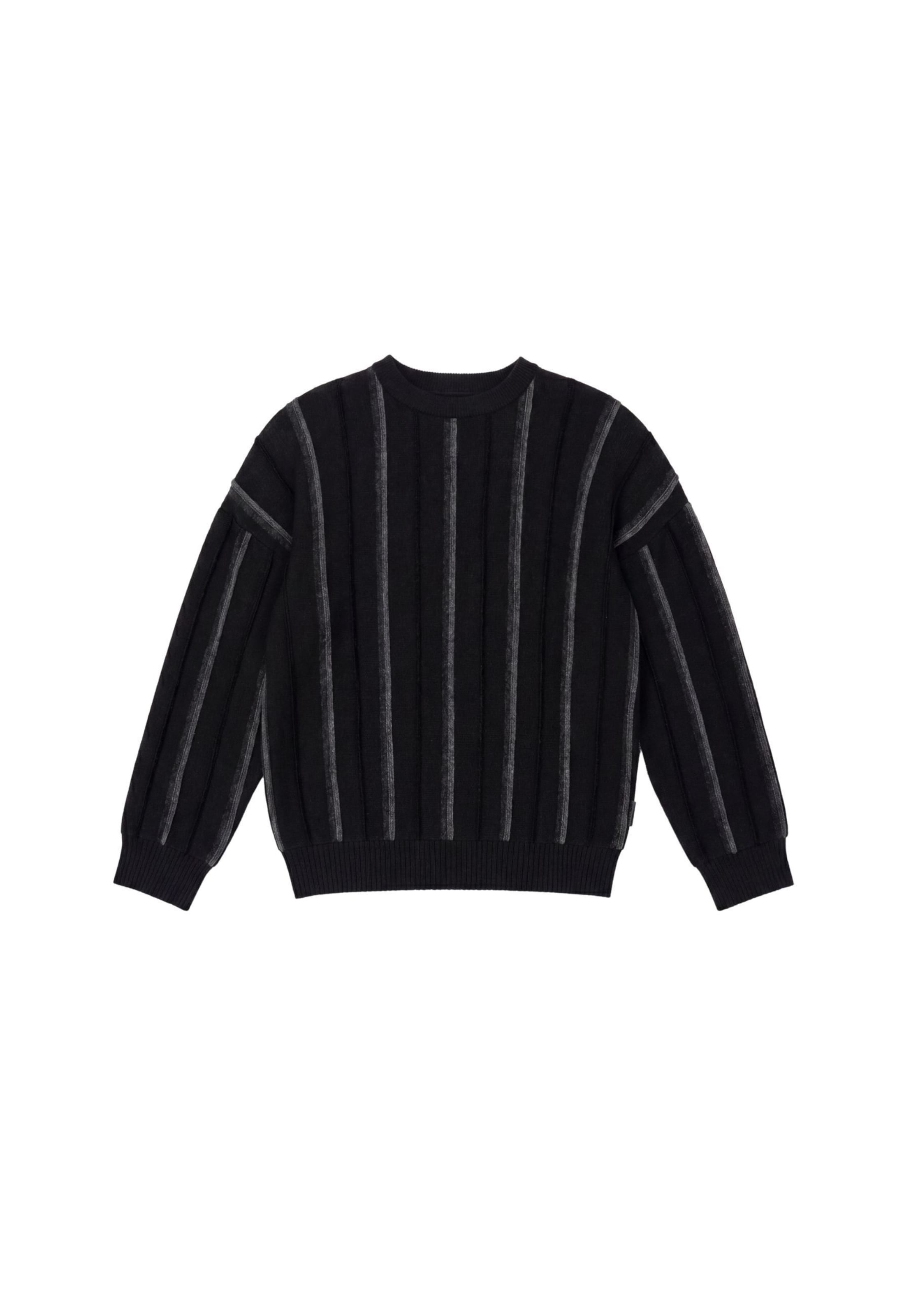 Pullover di Colucci in nero: frontale