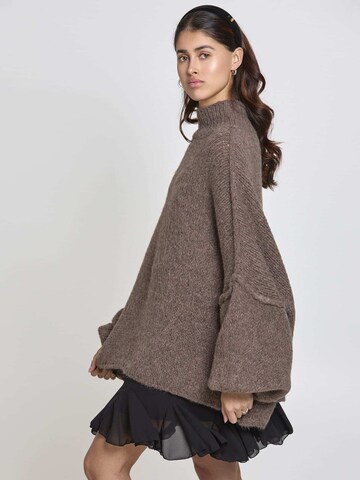 Lilavie Pullover 'Maraa' in Braun
