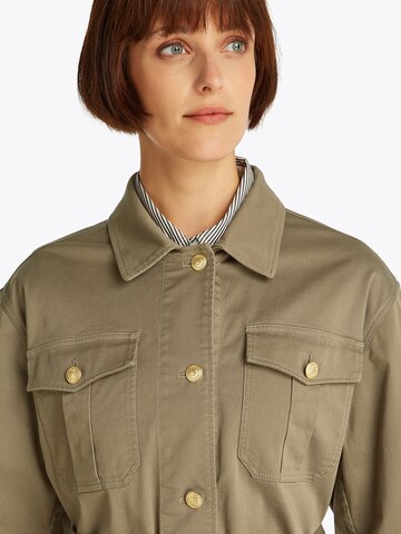 TOMMY HILFIGER Overgangsjakke i brun