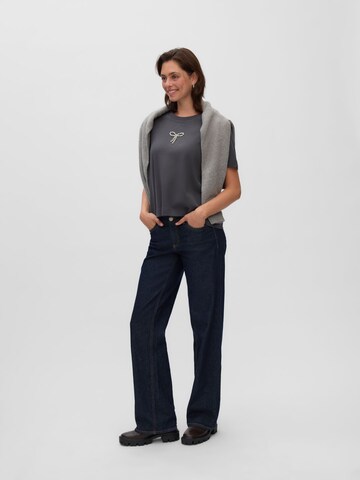 T-shirt 'SARA' VERO MODA en gris