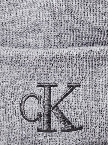 Bonnet Calvin Klein Jeans en gris