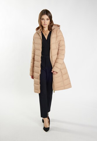 Cappotto invernale di faina in beige