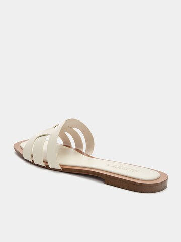 Pull&Bear Pantolette in Beige