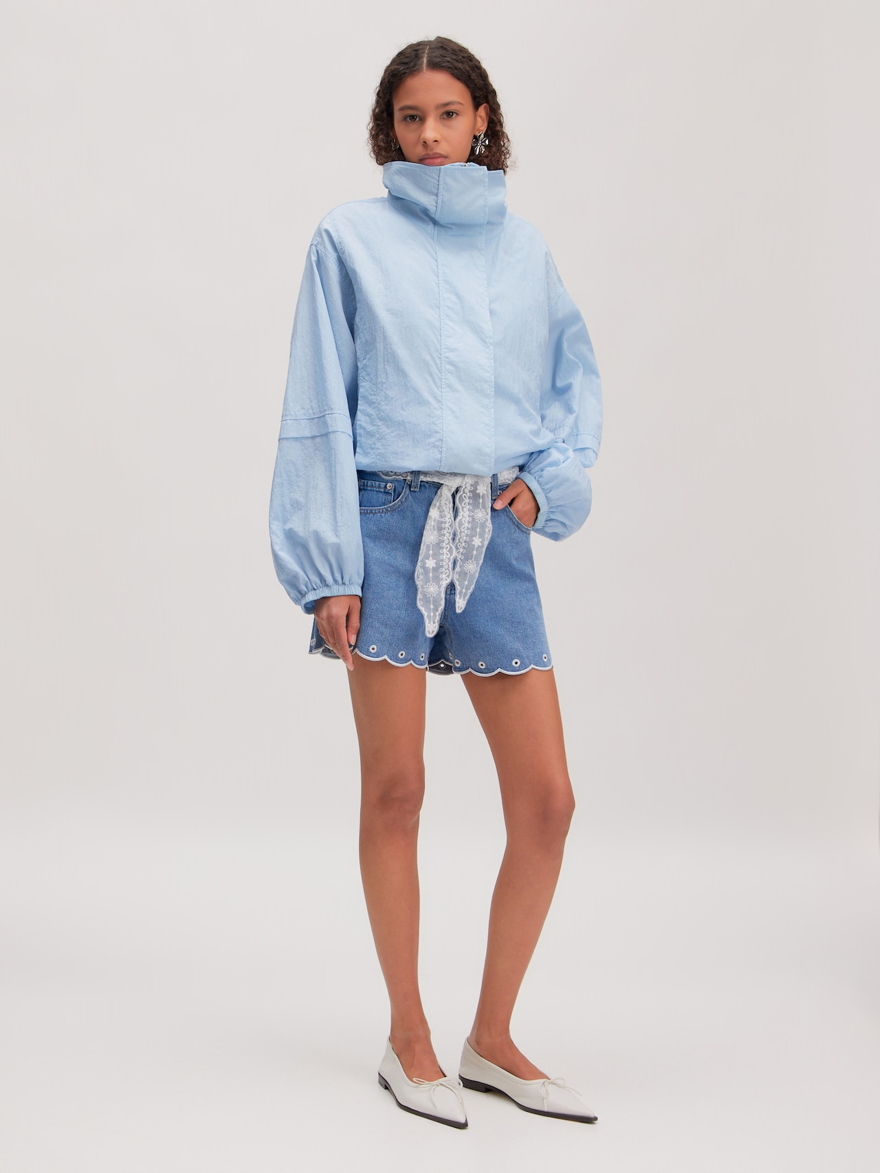EDITED Nouveautés Pantalon 'Gustava' bleu clair