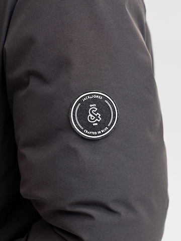 Jack & Jones Junior Kurtka zimowa 'JJEBrooklyn' w kolorze czarny