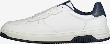 Baskets basses ROY ROBSON en blanc : devant