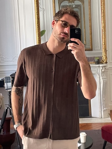 TRAPP Средняя посадка Рубашка в Коричневый