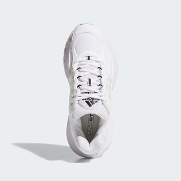 Sneaker bassa 'Adistar XLG 2.0' di ADIDAS ORIGINALS in bianco