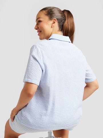 Camicia da donna 'SALLY' di PIECES Curve in blu