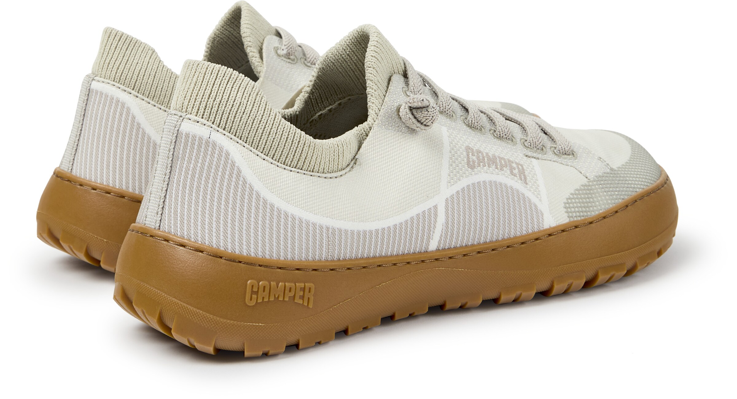 Baskets basses 'Peu Serra' CAMPER en beige