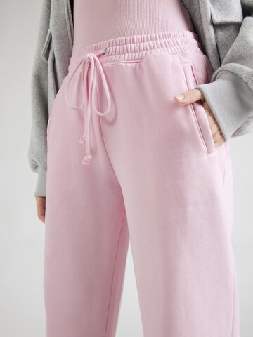 Abercrombie & Fitch Tapered Trousers 'ESSENTIAL SUNDAY' in Pink