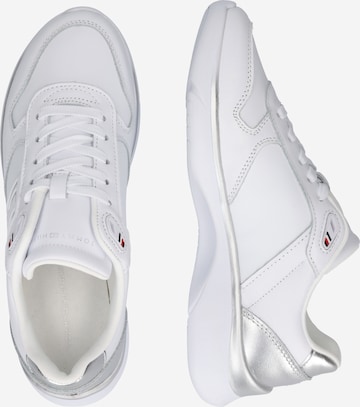 TOMMY HILFIGER Sneakers laag 'Lightweight' in Zilver