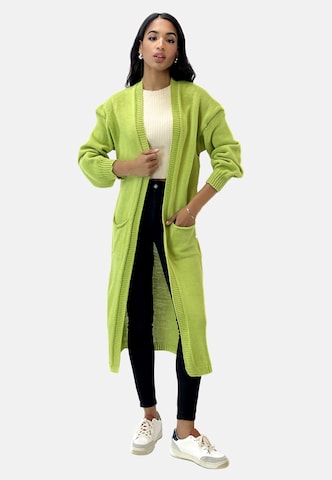 Cappotto in maglia di Elara in verde: frontale