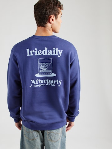 Iriedaily - Sudadera 'Hangover Club' en azul: frente